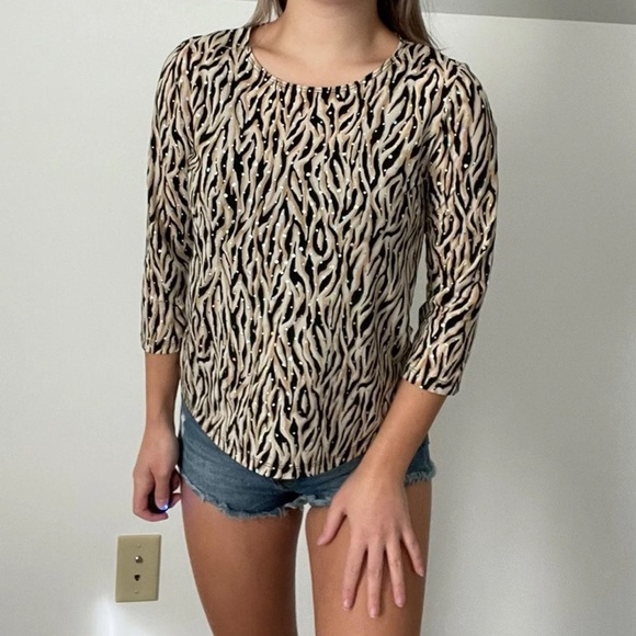 Semi sheer animal print top - Picture 2 of 5